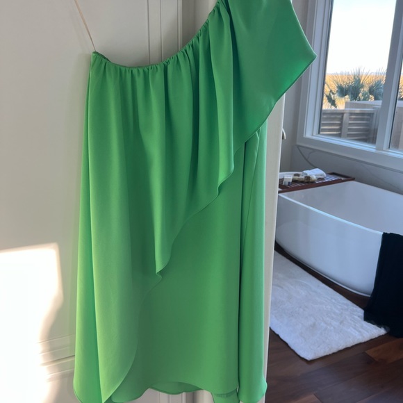 Trina Turk beautiful dress size extra small.  Worn twice to two parties. - Picture 6 of 6